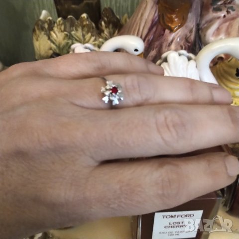 Нов сребърен пръстен с рубин и цирконий  НАМАЛЕНИЕ, снимка 3 - Пръстени - 41738404