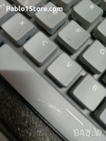 Keychron K1 с малки драскотини 100 лева, снимка 3 - Клавиатури и мишки - 52435412