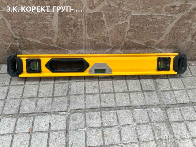 Алуминиев нивелир DEWALT Box Beam Level – 60 см, снимка 6 - Измервателни инструменти - 56222542