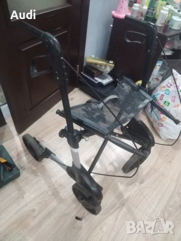 Проходилка-ролатор/сгъваема/много удобна / Марка TURBO Trojа за възрастни, оперирани, трудно по, снимка 7 - Ролатори - 42697602