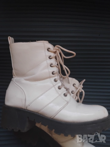 Бели дамски ботуши / боти, 39 номер, снимка 4 - Дамски ботуши - 52387774