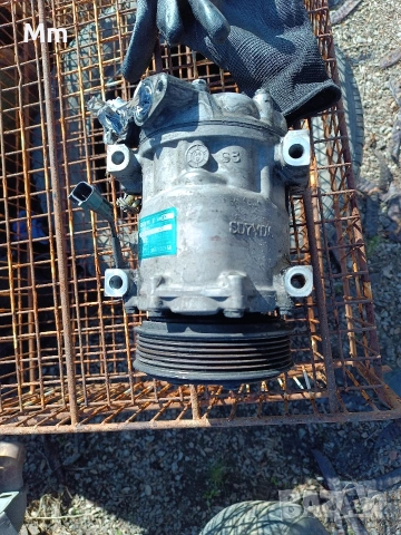 компресор климатик Форд ц макс, снимка 2 - Части - 53807683