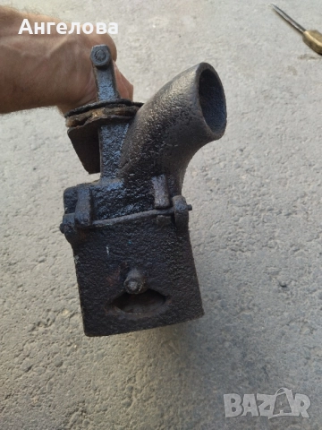 Стара ютия , снимка 4 - Антикварни и старинни предмети - 51639027