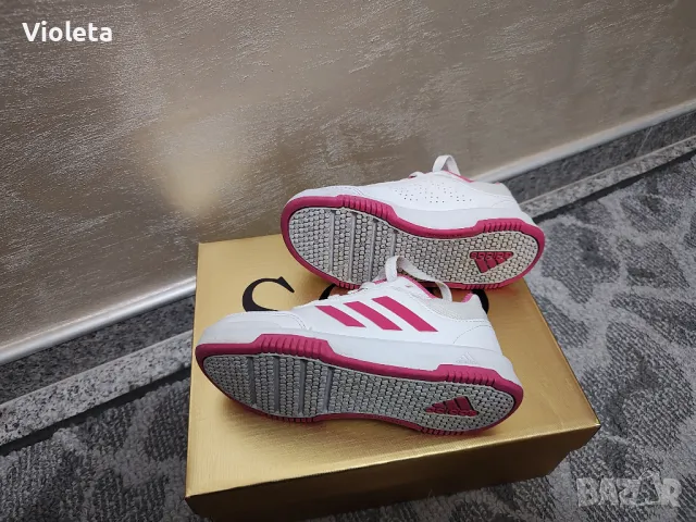 "Adidas" 30 номер, Неразличими от нови, снимка 3 - Детски маратонки - 49697196