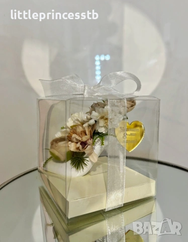 Подаръци за 8-ми март, елегантни обувки с цветя , снимка 4 - Изкуствени цветя - 53573246