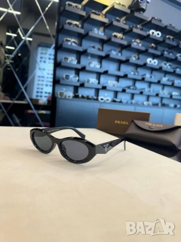 очила  с черен обикновен калъф и ув защита prada, снимка 10 - Слънчеви и диоптрични очила - 50776581