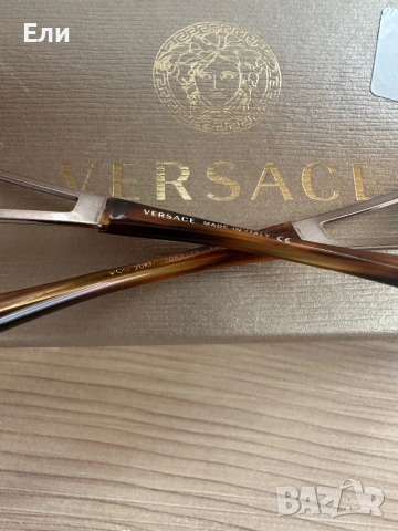 Слънчеви очила Versace, снимка 4 - Слънчеви и диоптрични очила - 53731183