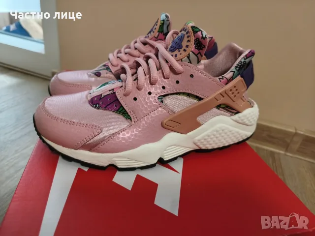 Дамски маратонки "Nike huarache"-37,5 номер, снимка 3 - Маратонки - 56243608