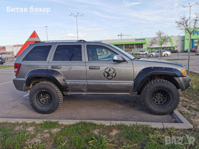 Продавам Jeep Grand Cherokee 3.0 OVERLAND, снимка 3 - Автомобили и джипове - 52181735