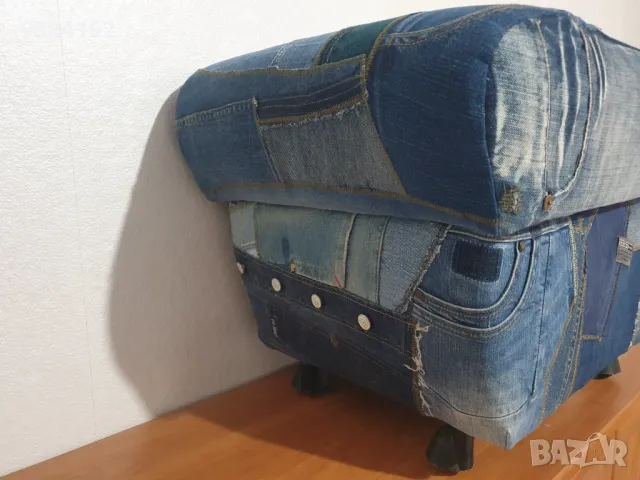 Уникална дънкова табуретка, снимка 7 - Дивани и мека мебел - 47791301