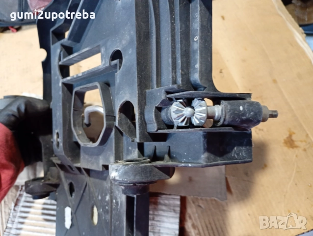 Основа Държач Фар Дясна Страна 95563104202 Porsche Cayenne S 4.5 2005г 9PA, снимка 4 - Части - 52008072