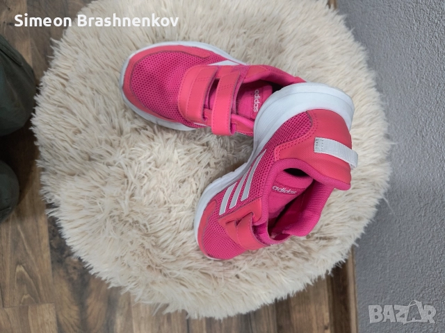 Детски маратонки за момиче Адидас , снимка 3 - Детски маратонки - 52641003