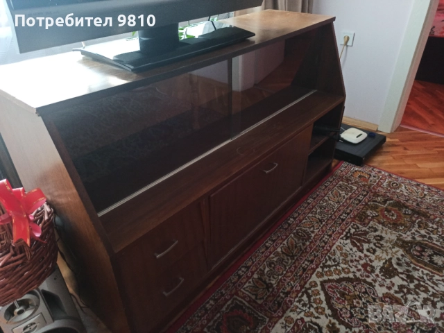 Салонен шкаф за телевизор, снимка 2 - Шкафове - 52815089