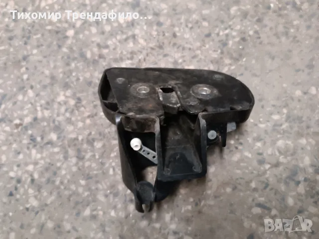 Rear door lock mechanism  2K5843603 , 2k5 843 603 , задна врата брава кади 2011г, снимка 5 - Части - 49281659