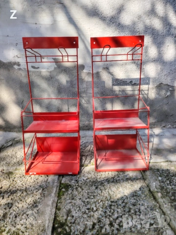 Малки метални стелажи два броя