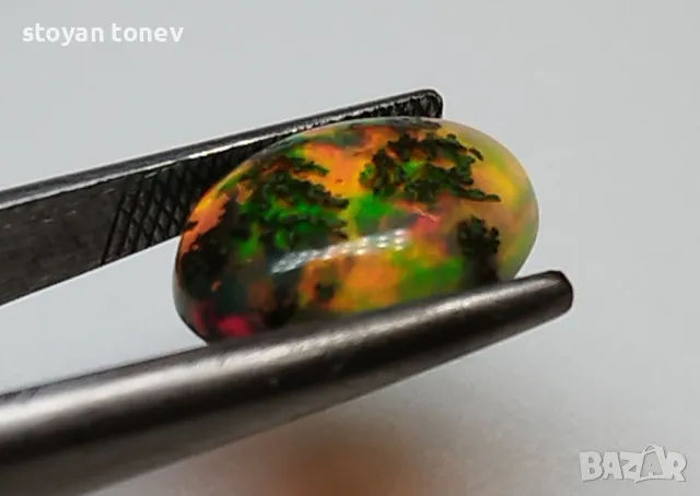 Опал с ярки неонови цветове - 1.68кт.! Нетретиран! Сертификат!, снимка 11 - Други - 49734535