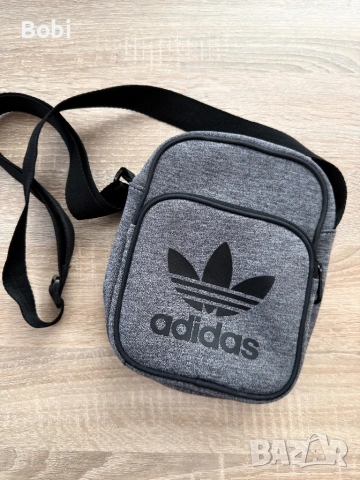 Adidas Originals чанта през рамо