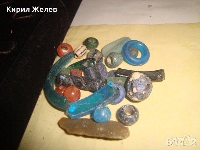 СТАРО ЦВЕТНО СТЪКЛО ВЪЗРАЖДАНЕ 17-18 ВЕК МНОГО РЕДКИ ДУХАНО СТЪКЛО МЪНИСТА за УКРАСА и КРЕМЪК 24241, снимка 10 - Антикварни и старинни предмети - 33867056