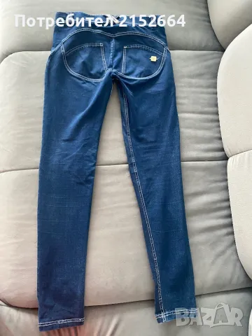 Еластични дънки Freddy, снимка 2 - Дънки - 49545045