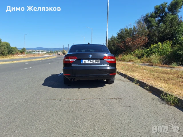 Skoda Superb 2.0TDI DSG FACELIFT, снимка 4 - Автомобили и джипове - 50947775
