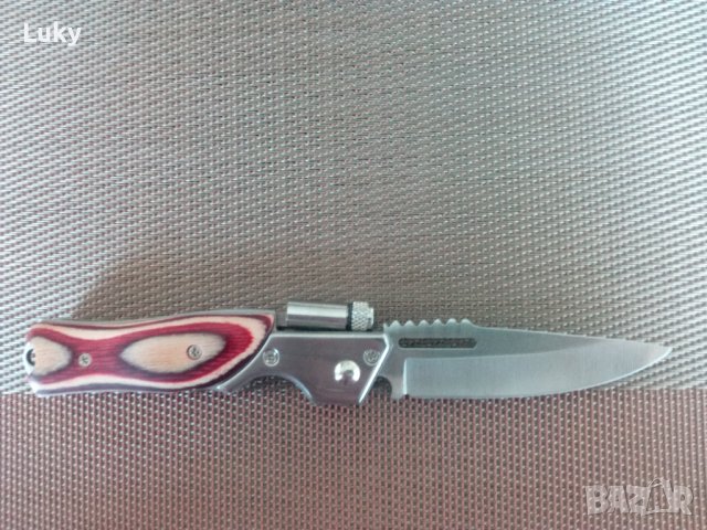 Продавам стилeн , красив ,автоматичен,сгъваем,за оцеляване нож+фенерче+калъф--USA., снимка 6 - Ножове - 42140884