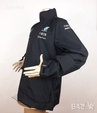 Mercedes AMG F1 Team Rain Jacket - Оригинално мъжко яке , снимка 5 - Якета - 52939536
