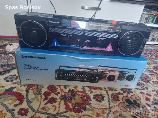 интернационал , снимка 3 - Радиокасетофони, транзистори - 51722355