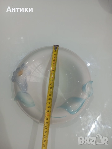 Порцеланова чиния Goebel , снимка 3 - Чинии - 52661462