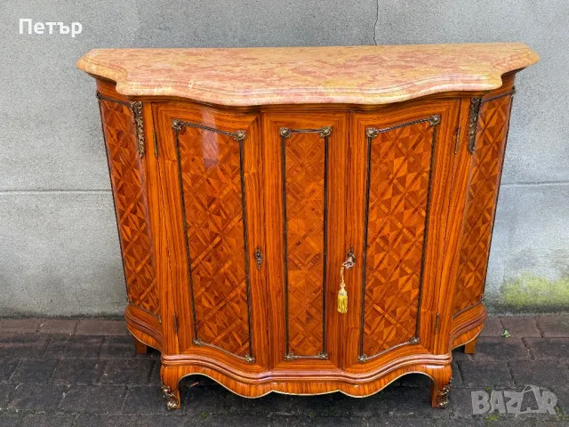 Италиански комод в стил LUI XV, снимка 5 - Антикварни и старинни предмети - 48941091