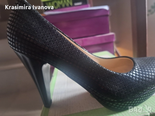 нови обувки Мегияс 