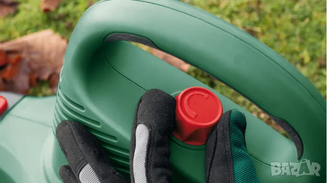 ЛИСТОСЪБИРАЧ BOSCH UNIVERSAL GARDEN TIDY 3000 W, МАКСИМУМ СКОРОСТ НА ИЗДУХВАНЕ 285 km/h , снимка 7 - Градинска техника - 55780184