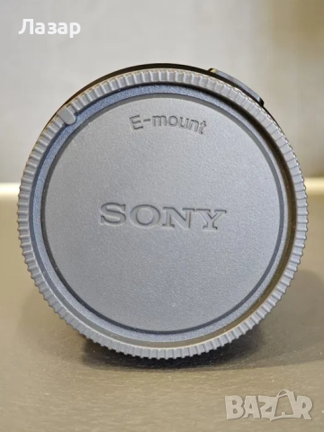 обектив Sony E 18-135mm f/3.5-5.6 OSS – състояние като нов, снимка 5 - Обективи и филтри - 52638463