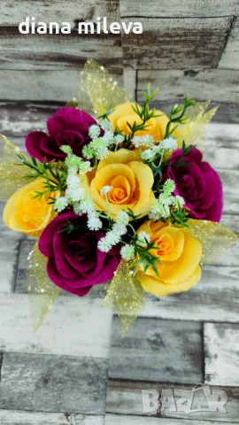 Кашпа с рози от креп хартия!!, снимка 6 - Декорация за дома - 53133030