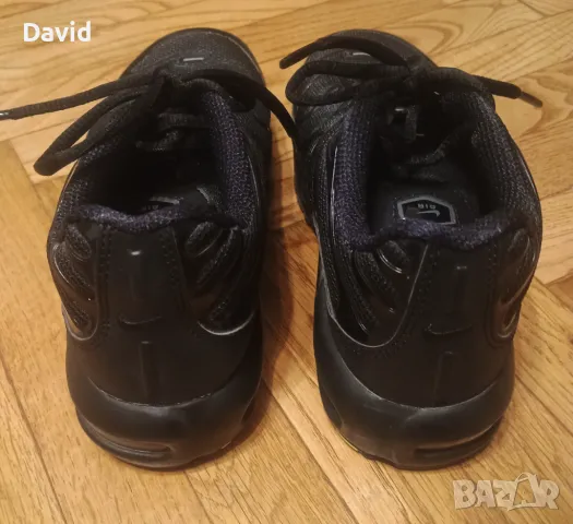 Оригинални детско-юношески обувки Nike Air Max Plus, снимка 2 - Детски маратонки - 49540135