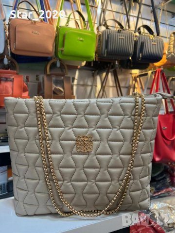 Дамски чанти на едро , снимка 2 - Чанти - 39815345