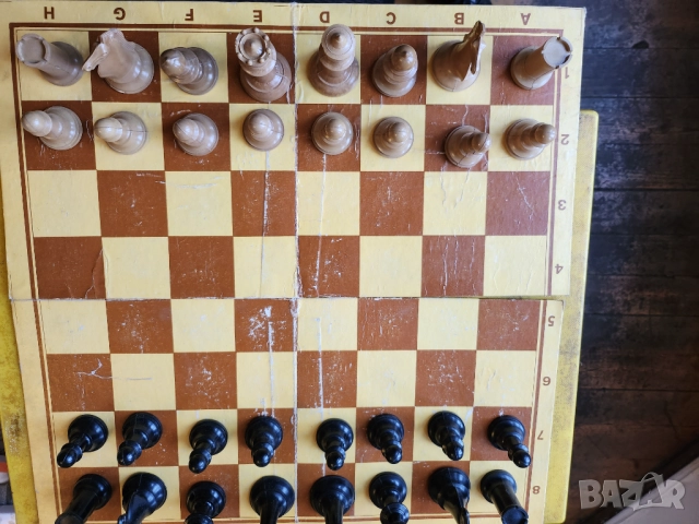 шах - голяма дървена/фурнир кутия с табла отвътре, комплект с фигурите + картонен шах, снимка 5 - Шах и табла - 52583035
