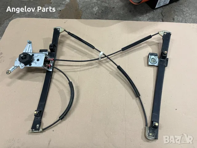 Дясната машинка на стъклото за VW Lupo (механична)