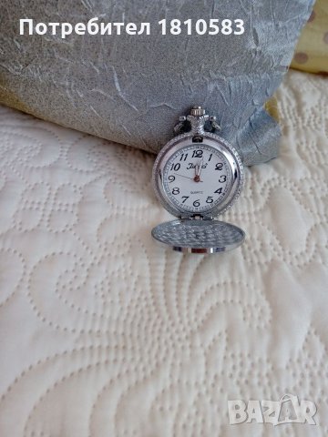 Продавам джобен часовник на батерия
