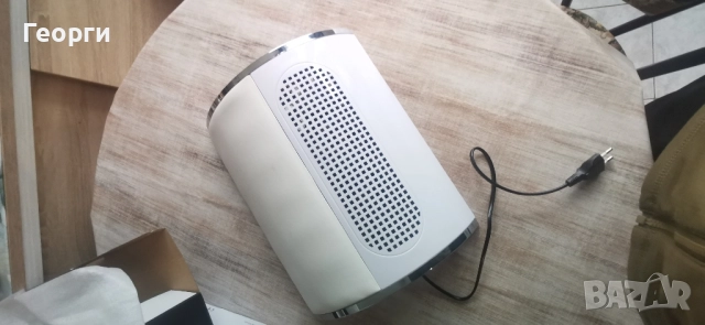 възглавница са маникюр 