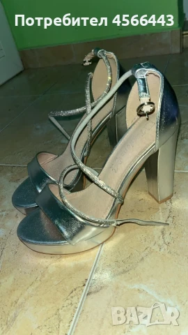 Прекрасни обувки на ток, снимка 1