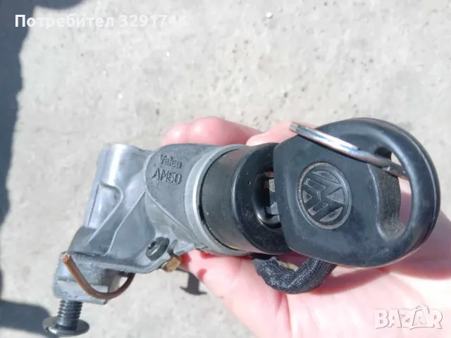 Патронник с ключ  за Волксваген Голф 4 комби 1.9 дизел 90к.с 2000г, снимка 5 - Части - 50352641