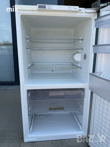 Малък хладилник 101см Neff- Bosch, снимка 6 - Хладилници - 50744784