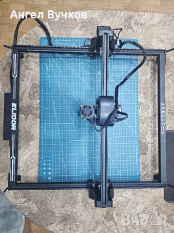 Laser engraver машина за лазерно гравиране