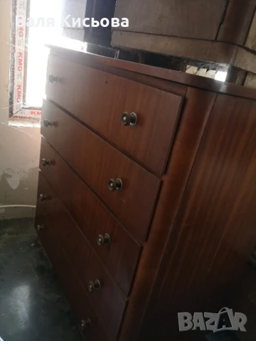 ретро мебели, дървен гардероб, стол, кухненски бюфет , снимка 5 - Гардероби - 49539105