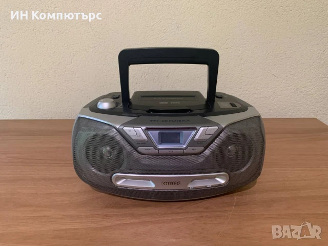 Продавам радио и компакт диск плеър Philips AZ1130/12