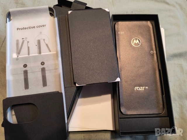 Смартфон Motorola Razr 50, снимка 5 - Motorola - 50740688