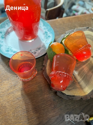 Огнено чудо от СССР В оригинал е с 4 чаши и е комплект , снимка 6 - Сервизи - 52634522