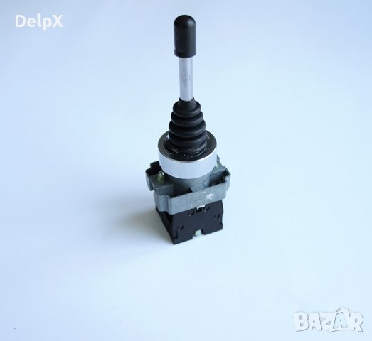 Джойстик задържащ с 2 положения 240V 6A Ф22mm