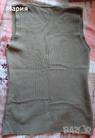 Пуловер с V-образно деколте, снимка 2 - Блузи с дълъг ръкав и пуловери - 53073158