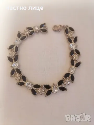 Намалена дамска гривна 